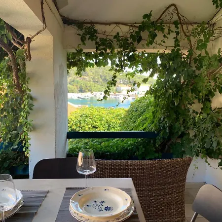 Civitas Vetus * Jelsa (Hvar)
